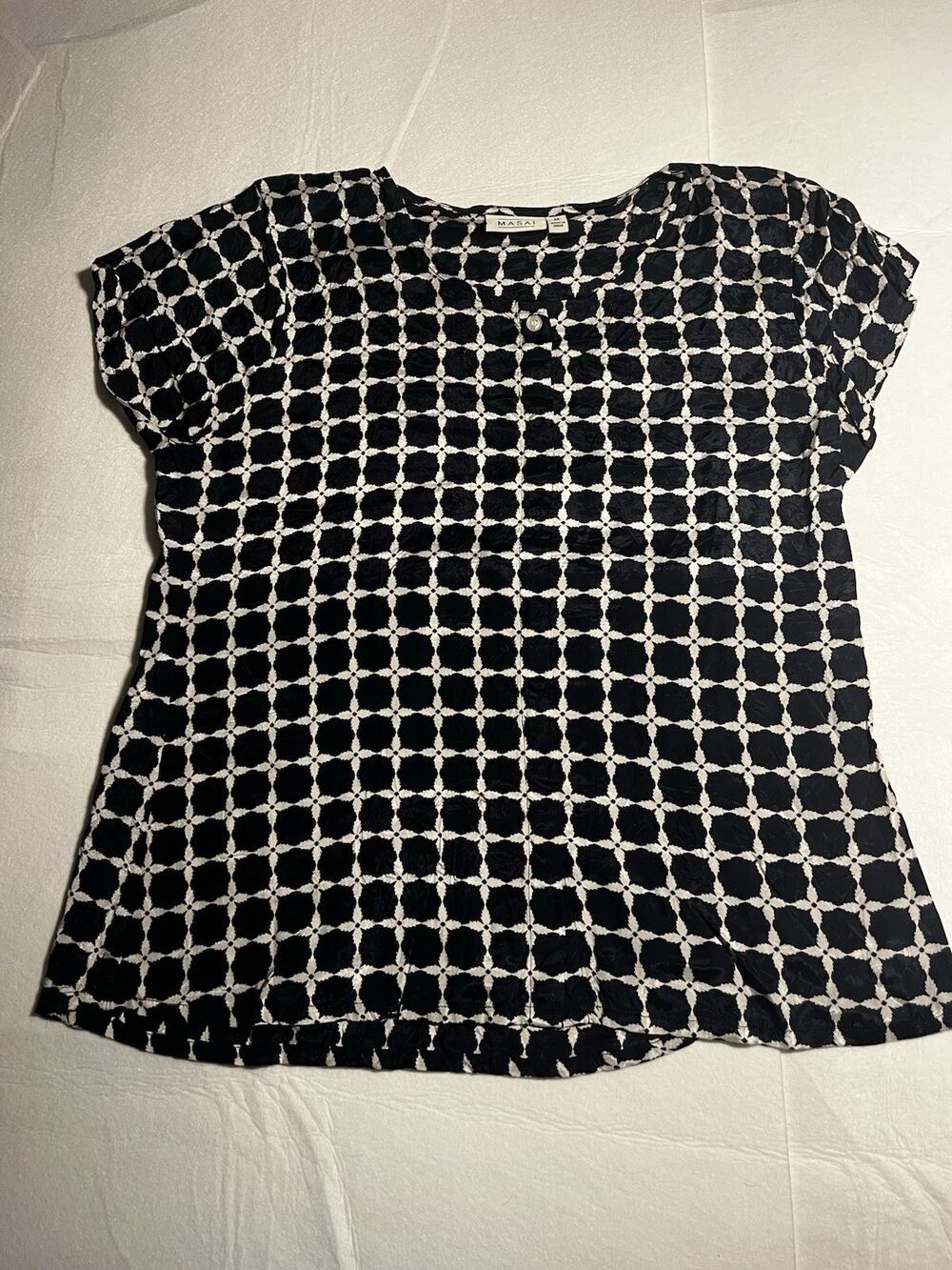 Masai Women’s Medium Black White Geometric Print Short Sleeve Blouse Tunic Top
